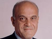 د. مجدى يعقوب الحاصل على وسام ملك القلوب خادم للمرضى والبحث العلمى