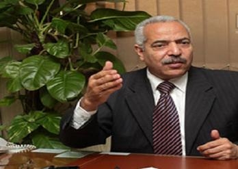 أجرى الأستاذ جمال العربي وزير
التربية والتعليم اتصالات هاتفية