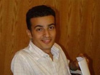 تم نقل الناشط مايكل نبيل لمستشفى سجن طرة بعد تدهور حالته الصحية، كان