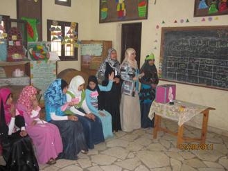 &nbsp;&nbsp;&nbsp;قامت الفتيات بمدرسة دهشور الصديقة للفتيات بمركز