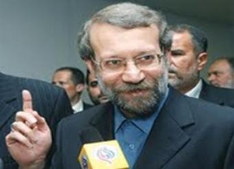 &nbsp;
هددت إيران على لسان رئيس البرلمان، علي لاريجاني، دول الخليج