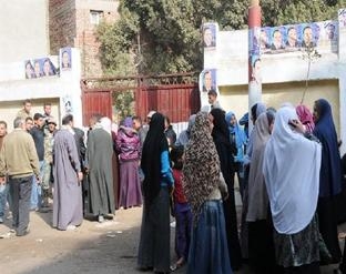 قبل انتهاء عملية الاقتراع شهد اليوم الأول بالمنيا مشادات كلامية