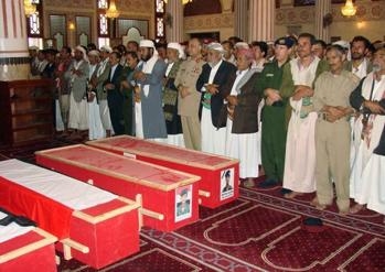 &nbsp;&nbsp;كشفت مصادر محلية يمنية اليوم الخميس أن أمير تنظيم القاعدة