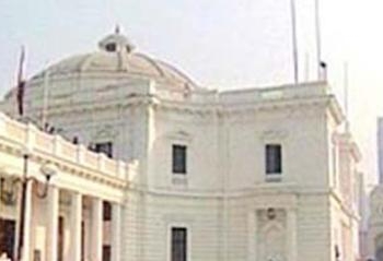 قضت المحكمة الإدارية العليا بتأجيل النظر في الطعون المقدمة من نائبي