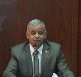رئيس اللجنة  بقسم الاربعين يطلب من محافظ السويس مغادرة اللجنة