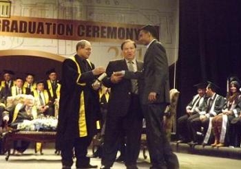 تشارك أكاديمية طيبة فى ملتقى نوادى علوم الجامعات المصرية الخامس الذى