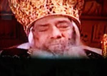 مظاهرات للأقباط خارج الكاتدرائية لالقاء نظرة الوادع للبابا