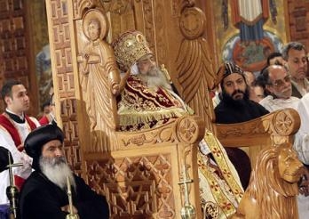 محافظ الفيوم : البابا شنودة له مواقف عظيمة فى درء الفتنة وتحقيق الوحدة