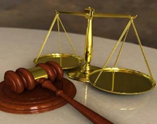 القضاء الإداري يحكم بوقف قرار تشكيل الجمعية التأسيسية للدستور