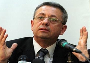 البرغوثي يدعو أحرار العالم إلى مساندة الأسرى