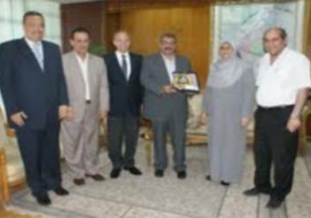 محافظة بنى سويف يكرم المهندس عماد ميخائيل