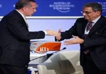 عمرو موسي يلتقي  أردوغان  ورئيسي وزراء تونس والأردن