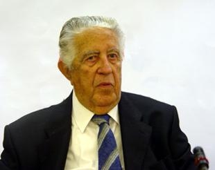 رحيل المفكر السياسى الكبير أنور عبد الملك