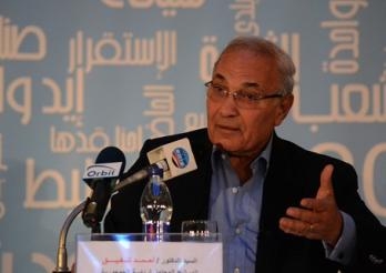 في مؤتمر صحفي مفاجئ: الفريق احمد شفيق يؤكد ثقته في أنه الرئيس
