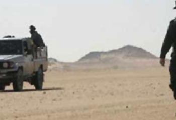 الجزائر تنشر قوات إضافية على الحدود مع مالي وليبيا