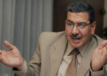 نقيب الصحفيين يؤيد الشورى و يدعم قرارته