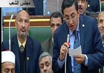 إيهاب رمزي : البرلمان الحالي أصبح قادراً بقرار الرئيس علي البقاء