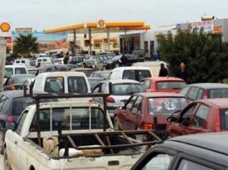 لعبة القط  والفأر ما بين المواطن الأسيوطى وسائقى التاكسى