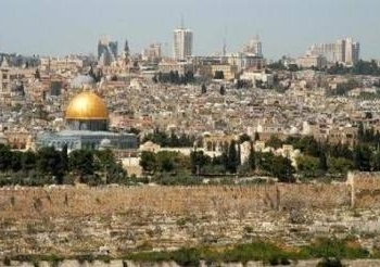 هآرتس: قانون اسرائيلي جديد يتيح تسريع مشروع “القدس الكبرى”