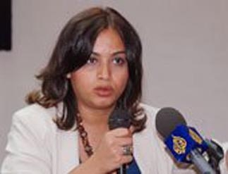 منال الطيبى تعلق عضويتها بلجنة  الحريات بالتأسيسية