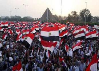 24 أغسطس بين مؤيد ومعارض