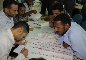 مبادرة”العمال والفلاحون يكتبون الدستور” تزور المنيا