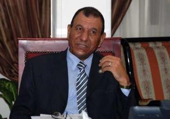 إنشاء مراكز لمحو الأمية بالمحافظات