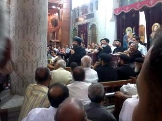 زيارة مفاجئه للأنبا يوأنس مرشح الكرسي البابوي لمطرانية المنيا
