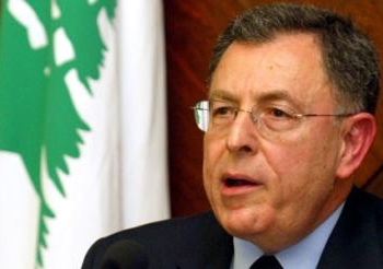 السنيورة يطالب حزب الله بعدم استخدام سلاحه لأغراض غير لبنانية