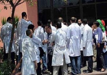 نقابة أطباء المنيا تحيل 3 أطباء مديري مستشفيات لمناهضتهم للاضراب