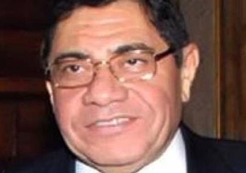 التحقيق فى بلاغات ماجدة نجيب ضد مرسى و الشاطر  العريان
