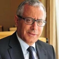 المؤتمر الوطني الليبي ينتخب علي زيدان رئيسا جديدا للوزراء