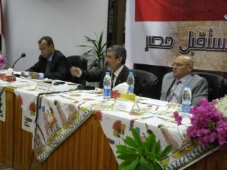 رئيس جامعة المنيا  يرفع مقترحات طلاب الجامعة