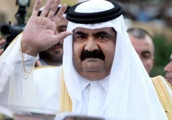 أمير قطر يزور إسماعيل هنية في منزله