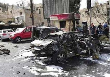التلفزيون السوري: انفجار سيارة مفخخة امام كنيسة في دير الزور