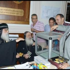 حقوقيون يشيدون بتنظيم اجراءات انتخابات البابا الجديد
