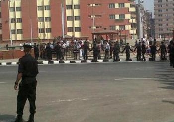 بسب زيارة مرسي لأسيوط الحرس الجمهوري يغلق مداخل المدينة