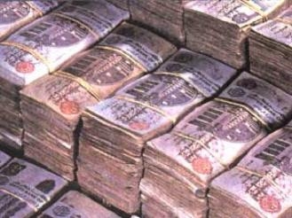 “أموال التآمينات والمعاشات فى مفترق طرق”