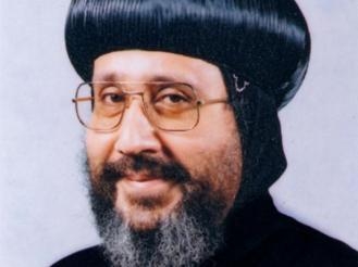 الأنبا أرميا يهنئ الأنبا تواضروس البابا الـ 118 عبر تويتر