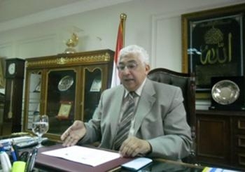 محافظ أسيوط : الباب مفتوح لمساهمات رجال الاعمال لرفع أثار الحادث