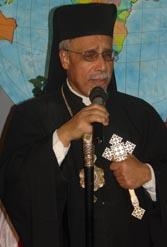 أنبا كيرلس وليم: ميدان التحرير عاد لاستكمال الديمقراطية الوليدة بمصر