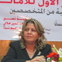 منى منير:نشارك اليوم كحركات نسائيةلرفض تجاهل المرأةوالأقليات فىالدستور