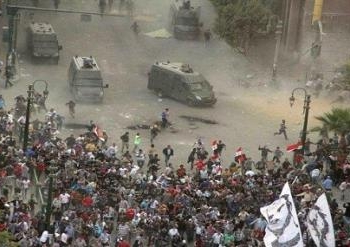 الشباب والشرطة طريق من الدم يبحث عن حل