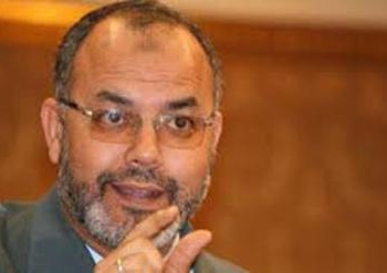 محافظ كفرالشيخ يمنع جرائد الوطن والوفد والدستور
