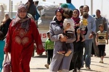 7047 لاجئا سوريا يعبرون الحدود الأردنية خلال اليومين الماضيين