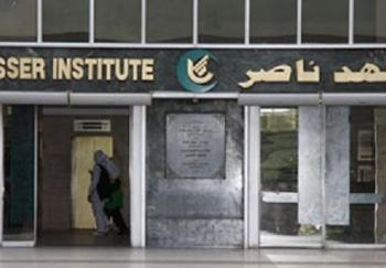 علاج حالات الاسعاف الطائر بمعهد ناصر وحالة فى العناية المركزة