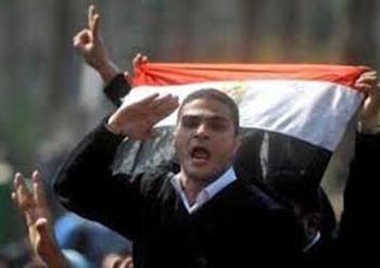 ضباط الشرطة الأحرار ندعو بعدم استخدام المدرعات ضد الشعب..