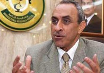 وزير الزراعة السابق يهدى أعمال والده الى مكتبة الإسكندرية