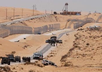 القوات المسلحة تنفى تعرض مطار العريش لهجوم من مسلحين