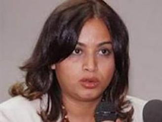 منال الطيبى : النظام يتبع سياسة انهاك القوى الثورية